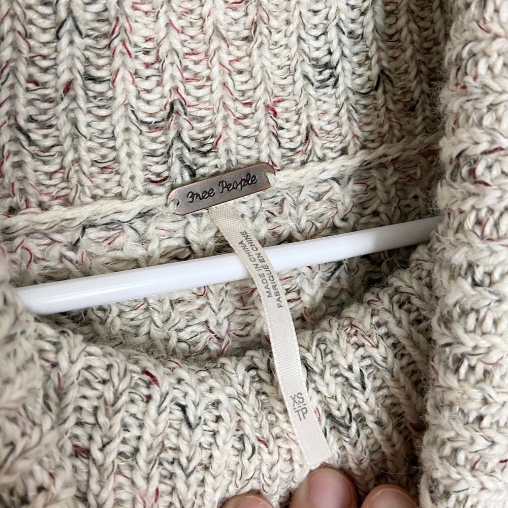 Free People turtleneck sweater - Picture 8 of 9